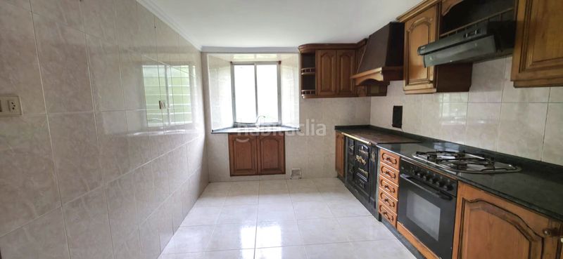 Foto 7b388550-de57-42d6-abc3-23e10cd4bab5. Casa amb aparcament a Cedeira