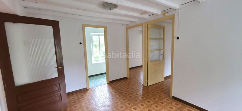 Foto a4badead-015a-4609-b0d0-8b9ac8d2dfd5. Casa amb aparcament a Cedeira
