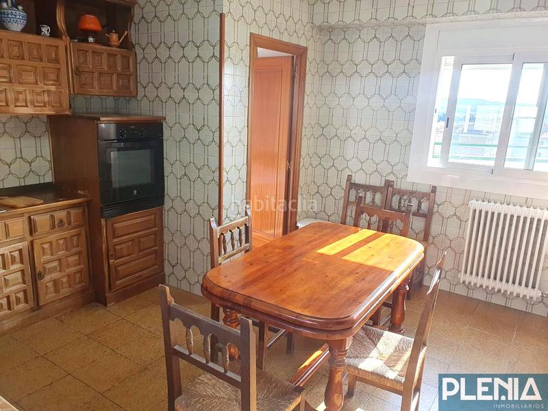 Foto 477bf420-5a71-484b-8aca-5a3cc5b2bf15. Alquiler dúplex habitación en piso compartido. todo incluido en Huesca