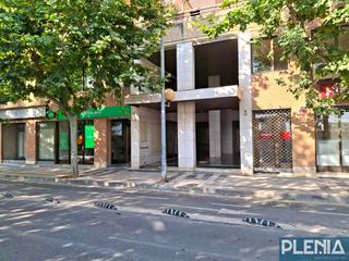 Local Comercial en Jos gil cvez 3. Local en zona estrategica