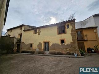 Casa  Alvarado. Dos viviendas con gran potencial en sangarrén