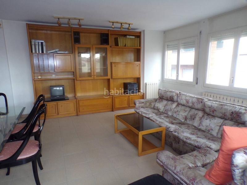 Foto b5a5cb40-8c67-4a5d-8d52-95f4ceca1dda. Piso  en venta en el centro en Creu de la Mà Figueres