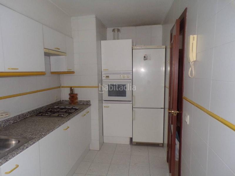 Foto eb789f88-94f4-4802-9b1a-f6654f76f1ac. Piso  en venta en el centro en Creu de la Mà Figueres