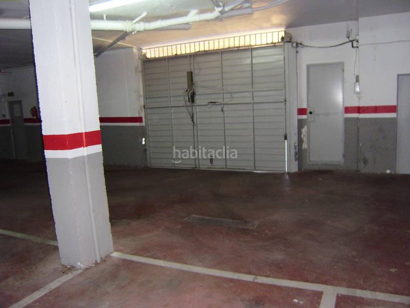 Foto 95851bf2-225a-48b2-83f7-b983fb0f898a. Parking coche garaje en venta en centre en Eixample-Horta Capallera Figueres