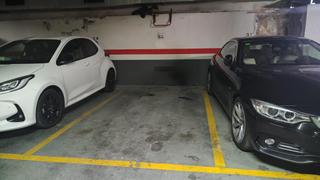 Aparcament cotxe a El Parc i la Llacuna del Poblenou. Plaza de parking amplia!