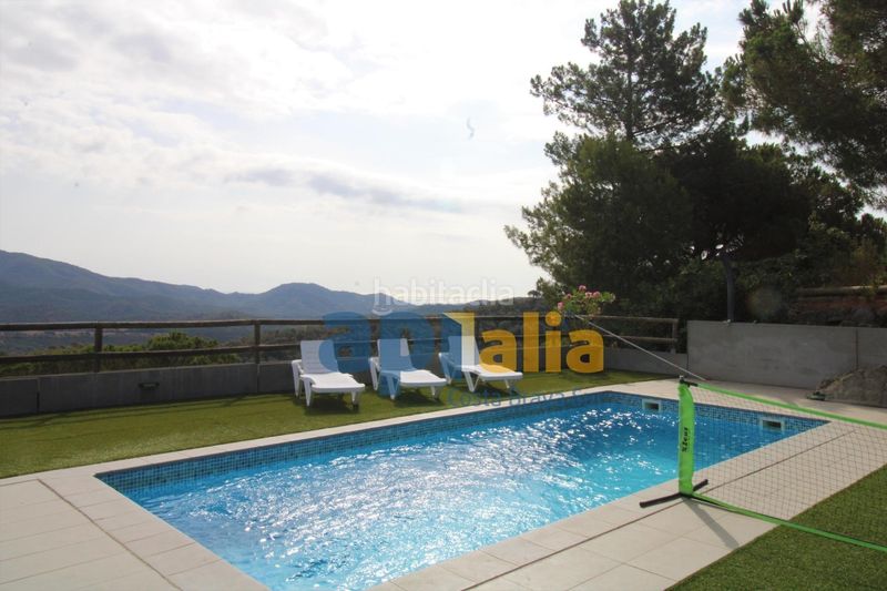 Foto 11517bf6-7b5a-4460-beb9-346ab0a14541. Xalet amb calefacció aparcament piscina a Serra Brava Lloret de Mar