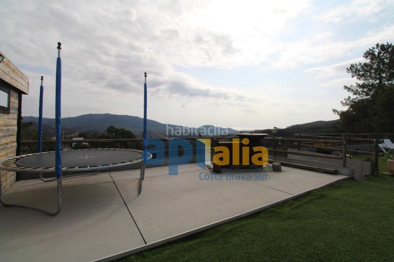 Foto 621de225-8198-4b22-b516-a71a74bc573a. Xalet amb calefacció aparcament piscina a Serra Brava Lloret de Mar