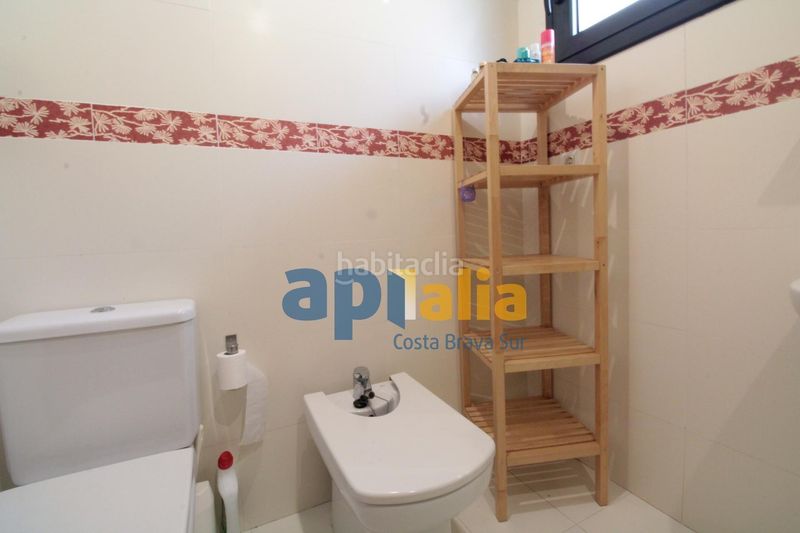 Foto 75a4f488-63f0-45cf-9d83-5adaa5fd21c9. Xalet amb calefacció aparcament piscina a Serra Brava Lloret de Mar