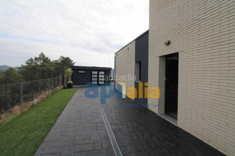 Foto a219e986-c465-4618-91ec-897ba6423f22. Xalet amb calefacció aparcament piscina a Serra Brava Lloret de Mar