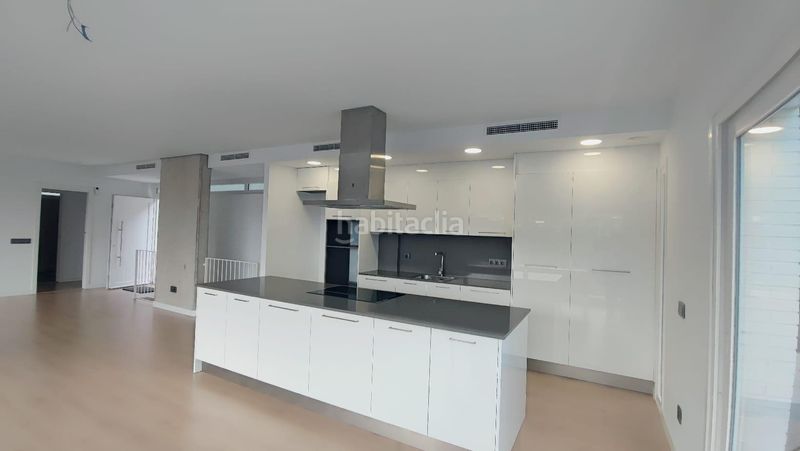 Foto 6f45e301-9a39-42ae-b5e6-fb6dfc588d83. Casa  unifamiliar de obra nueva con jardín y vistas al mar en Lloret de Mar