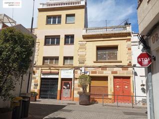 Maison à Centre-Nucli Antic. Casa en casc antic de premia de mar especial inversores