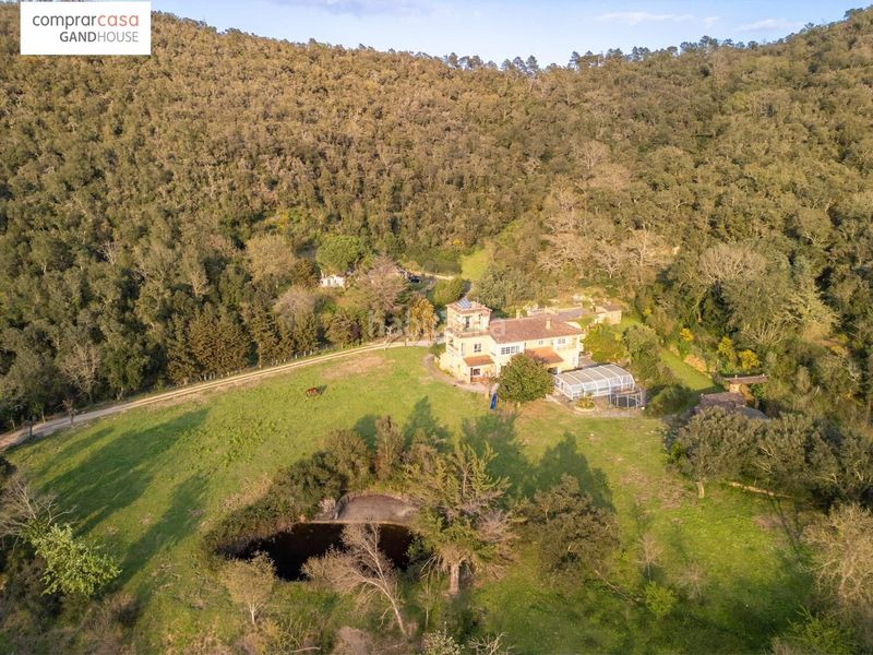 Foto 49494804-3034-4730-8aad-fa9ca46614e7. Masia amb aparcament piscina a Caldes de Malavella