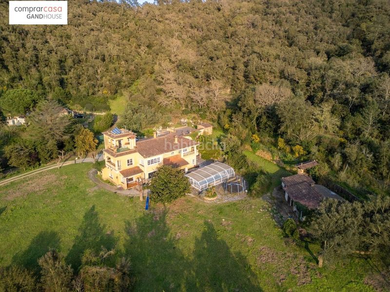 Foto dbe904d9-dfbc-4957-a9f2-915fc3f5ebcf. Masia amb aparcament piscina a Caldes de Malavella