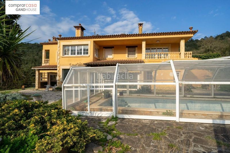 Foto fc555740-f0a3-4dc9-b69e-2896f1a8c9e8. Masia amb aparcament piscina a Caldes de Malavella