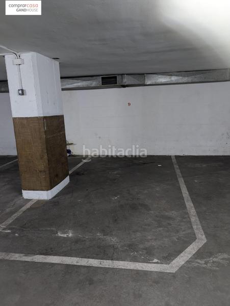 Foto f755ce68-9b0f-48ed-9ac8-d87a8a6f2c15. Parking coche plaza de párquing coche pequeño en compte urgell en Barcelona
