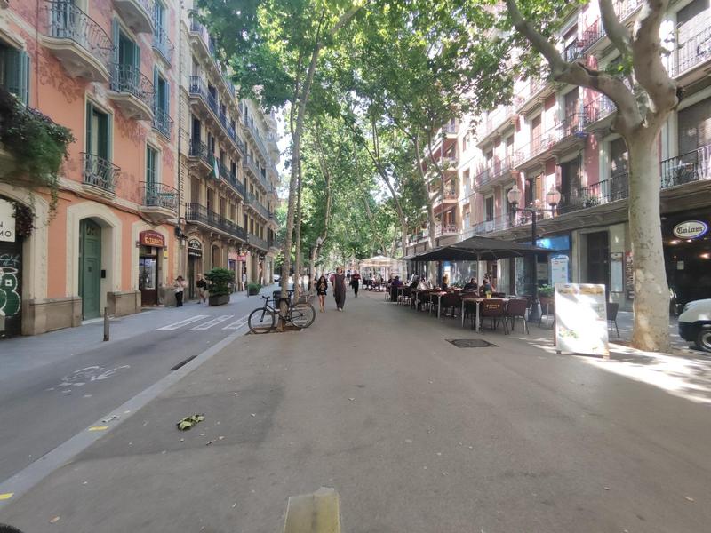 Foto 647a5527-7356-4349-a988-1eebc5bd1464. Piso vive en el corazón de la rambla del Poblenou! en Barcelona