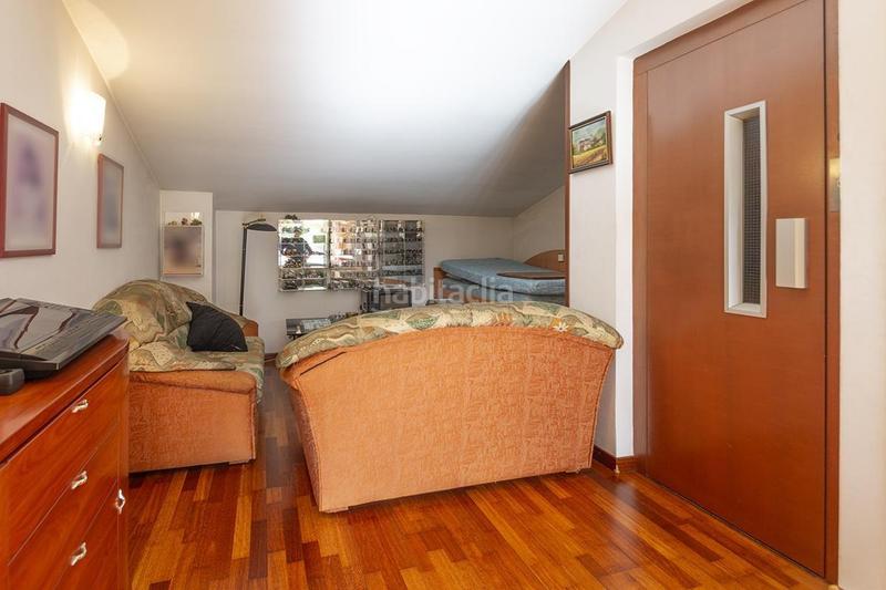 Foto 600604f2-057b-4905-89b7-2215946ad5f2. Casa amb aparcament a Sant Andreu de Palomar Barcelona