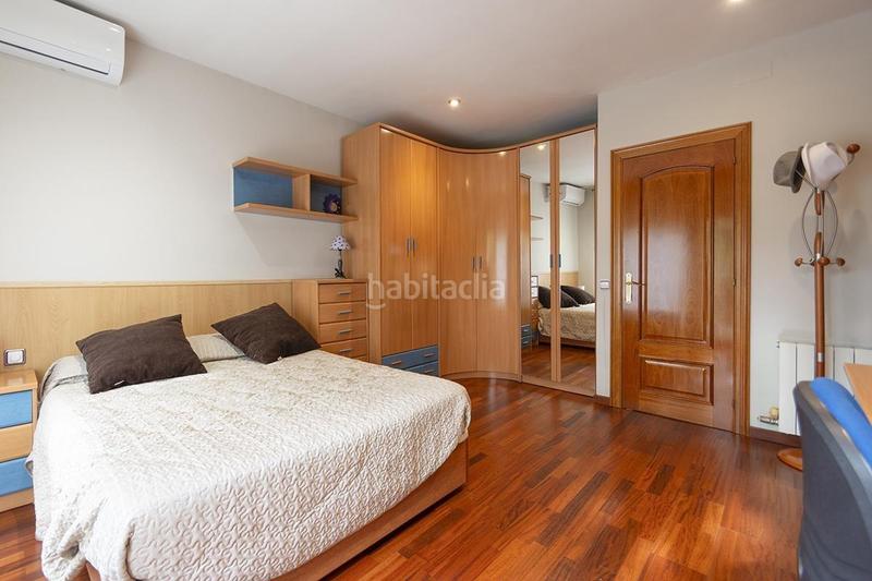 Foto ab08836b-d708-4f7e-b130-8d3387ef031b. Casa amb aparcament a Sant Andreu de Palomar Barcelona