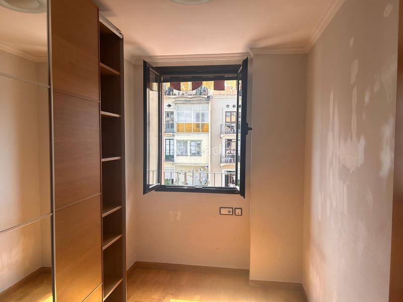 Foto 505f7d00-fbd2-44b2-9b6f-d424d3ce8f98. Piso encanto, luz y funcionalidad en pleno corazón histórico! en Barcelona