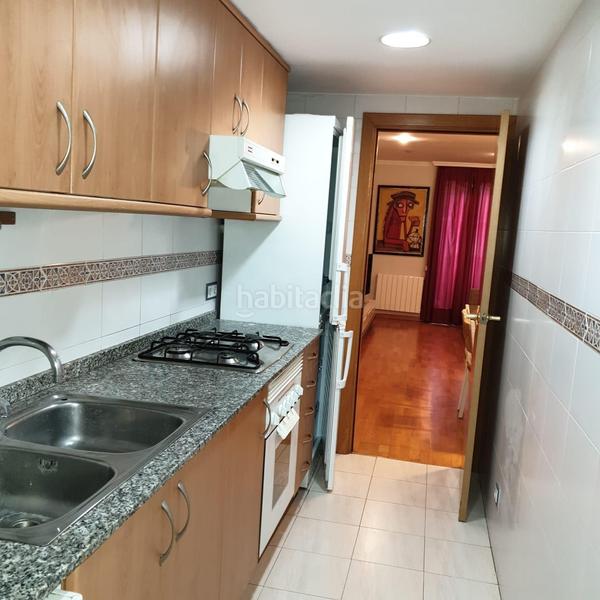 Foto c6eb1169-f4d7-496a-9499-2a5545ee44da. Piso encanto, luz y funcionalidad en pleno corazón histórico! en Barcelona