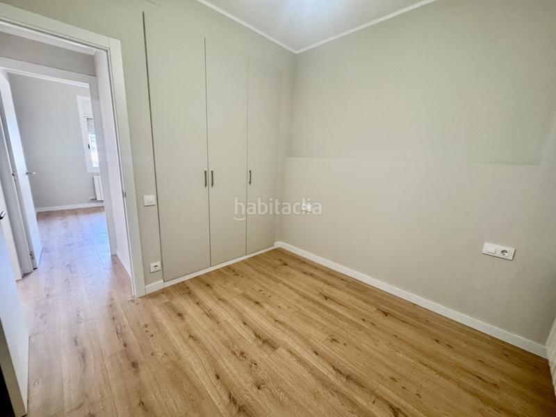 Foto ce41f7ac-f947-46e9-a27b-70f16487c91c. Piso en calle castillejos en Fort Pienc Barcelona
