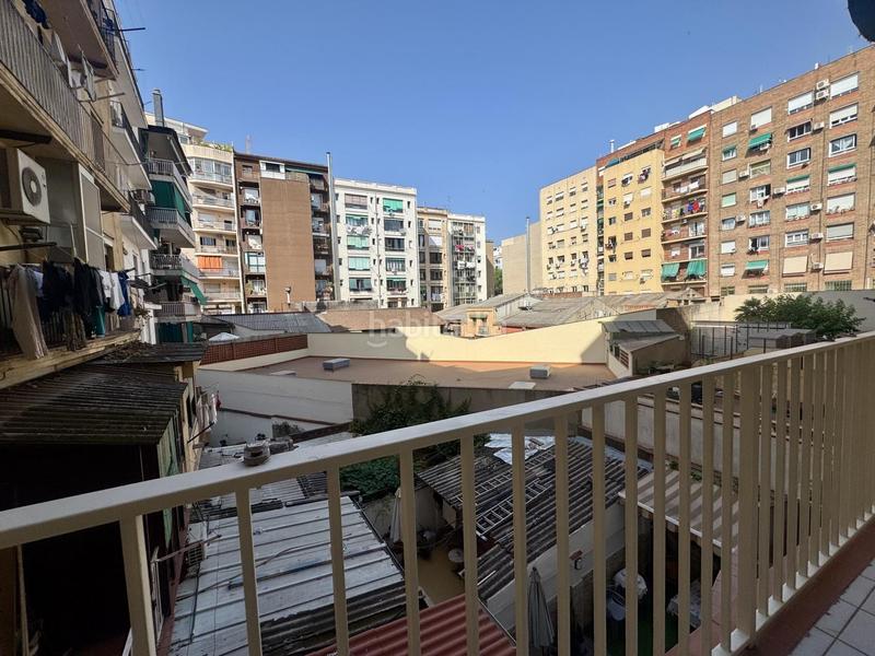 Foto e229ddf5-834f-4cbf-9b99-cebcd1c6765c. Piso en calle castillejos en Fort Pienc Barcelona