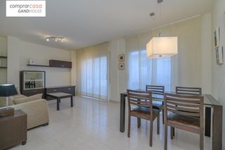 Pis a Calle de Sant Sebastià