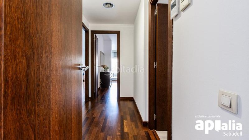 Foto 1815f6ff-c3fb-4a66-82ec-977399f7f929. Duplex con parcheggio in Creu Alta Sabadell