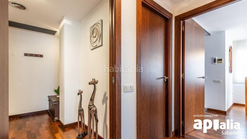 Foto bf512221-cbee-4950-a310-dd85edf68c2f. Duplex con parcheggio in Creu Alta Sabadell