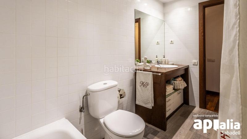 Foto f2ca5fd2-5852-4232-92d4-92122daaf09f. Duplex con parcheggio in Creu Alta Sabadell