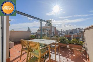 Pis  Castillejos. Dúplex exclusivo con vistas a la sagrada familia y al mar en bar