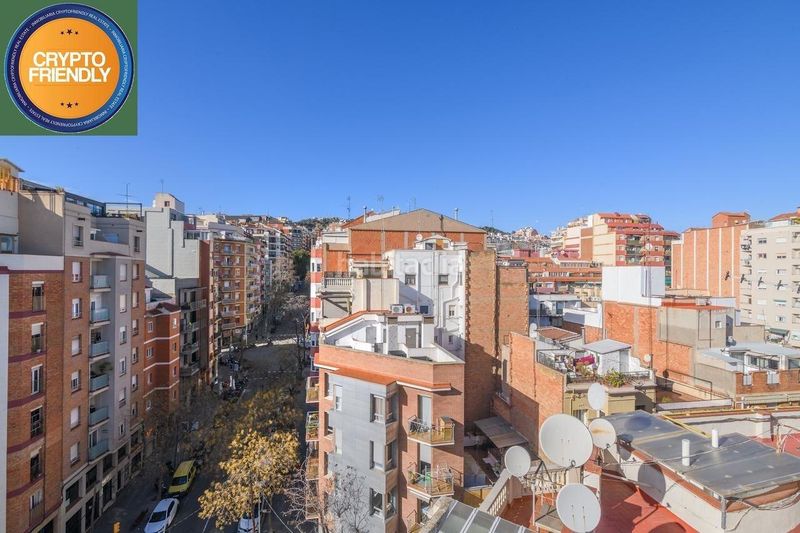 Foto 6f9e9e9a-34d3-4f30-9483-ee1c983b7f18. Pis a Baix Guinardó Barcelona