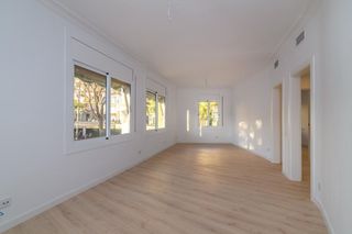 Apartament a Baix Guinardó. Piso luminoso en el baix guinardó  perfecto para entrar a vivir
