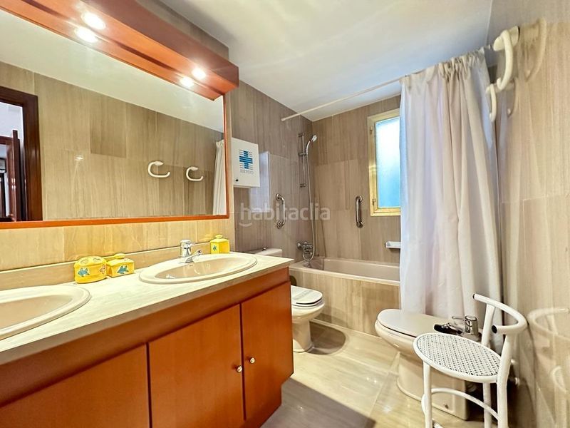 Foto 182b3bd0-2ad6-418d-b0d3-7704d84999f8. Alquiler apartamento  de temporada a 100 metros de la playa de tossa en Tossa de Mar