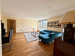 Apartment  Carrer de la mineria. Amplio y luminoso piso en santsmontjuïc  oportunidad única!