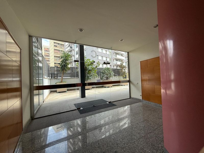 Foto 76e27101-a934-41b2-a901-5878f8af76e4. Apartament a La Marina del Port Barcelona