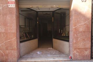 Local Comercial a El Camp de l´Arpa del Clot