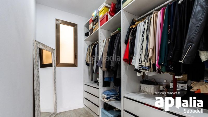 Foto 05f5487f-de32-4ba6-b7d8-63107bcdfe40. House in Eixample Sabadell