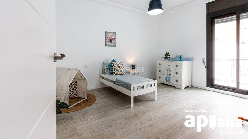 Foto 0c1db9a7-b236-4acc-be35-6eda3656774d. House in Eixample Sabadell