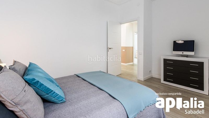 Foto 1ca19d5d-65f1-4966-aee2-165cd004f0f1. House in Eixample Sabadell