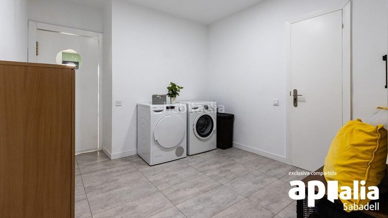 Foto 665e2079-4842-4c7b-b6c7-ad59eff84258. House in Eixample Sabadell