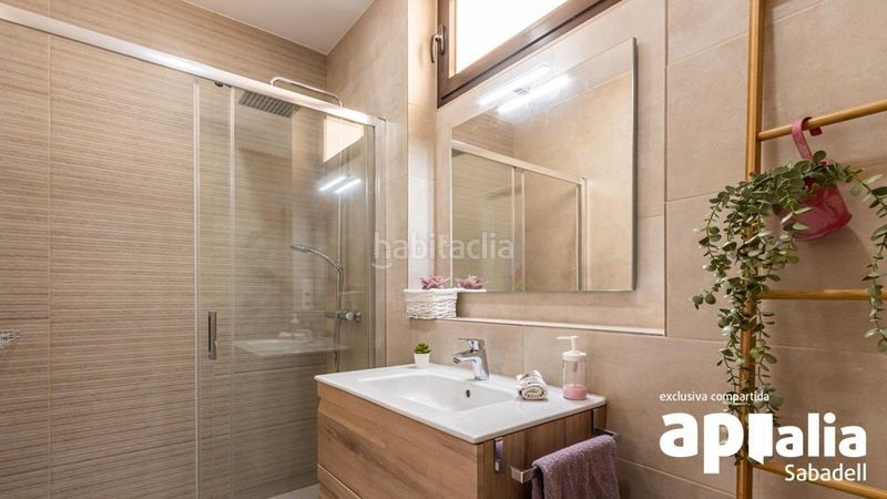 Foto 7de6cc75-970a-4710-85a7-e2a3562c119c. House in Eixample Sabadell