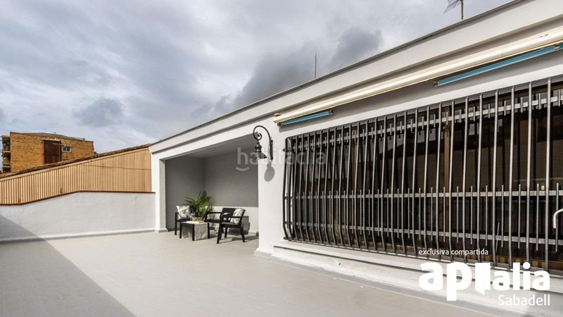 Foto d5304465-d794-47ab-b883-079566802643. House in Eixample Sabadell