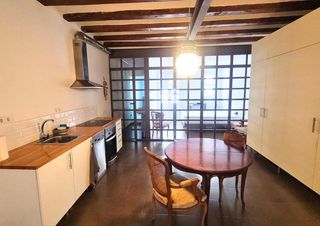 Apartament a Raval. Encantador piso en venta en el corazón de barcelona por 295,000
