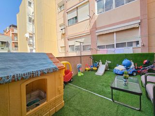 Apartamento en La Gavarra. Acogedora vivienda en gavarra con terraza espectacular