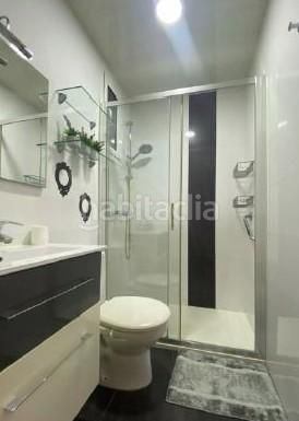 Foto b6aa07ca-20e9-4666-94e4-4a814b88802b. Apartament a La Verneda - La Pau Barcelona