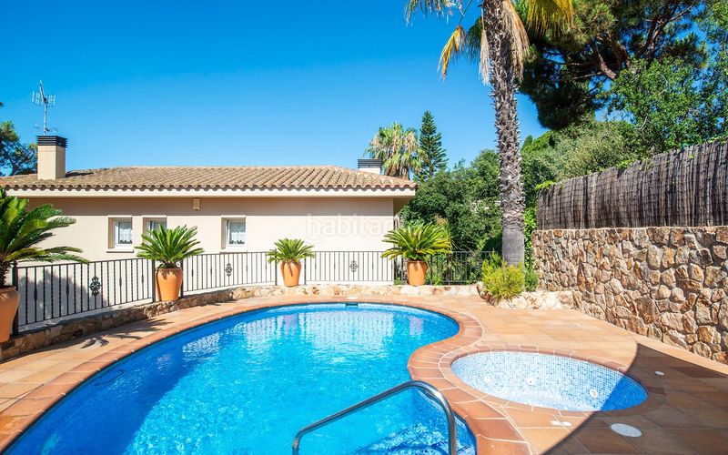 Foto 11fa5878-7367-4e0d-ad13-4de2e0ab4575. Casa amb calefacció aparcament piscina a Santa Maria de Llorell Tossa de Mar