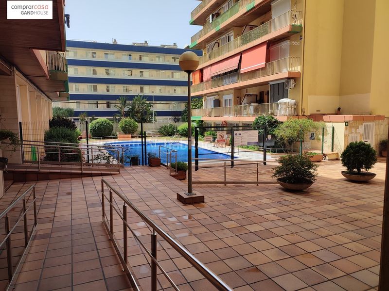 Foto 32df5061-b104-421a-b908-db1672b4e463. Pis amb piscina a Fenals Lloret de Mar