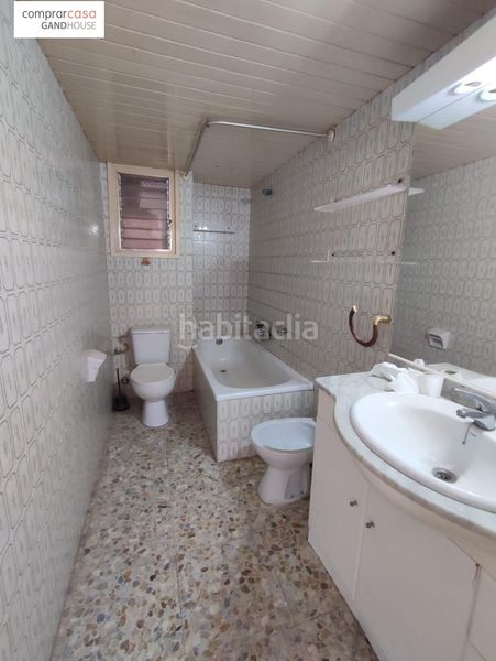 Foto f8bbdd43-da83-4a26-97a2-cf0dc5a66771. Pis amb piscina a Fenals Lloret de Mar