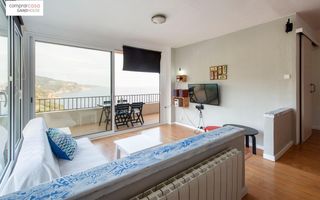 Piccolo appartamento  Urbanizacion piscis-salions. Apartamento con licencia turística y espectaculares vistas en ca